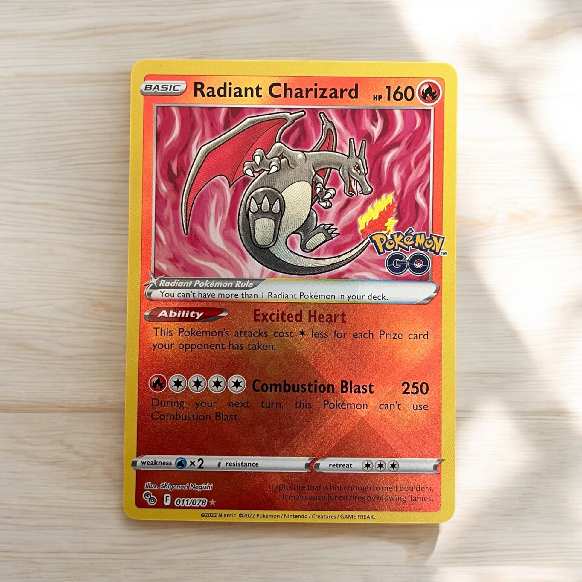 Radiant Charizard 011/078 Pokemon Go Card
